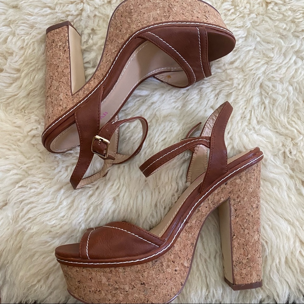 NWOT heels